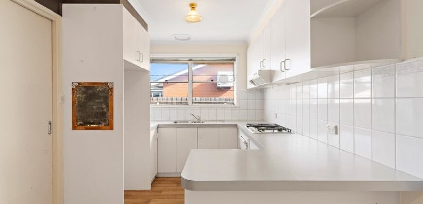 25 Young Street, Breakwater, Vic 3219