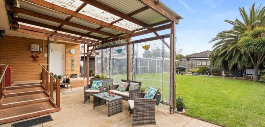 24 Hitchcock Street, Breakwater, Vic 3219