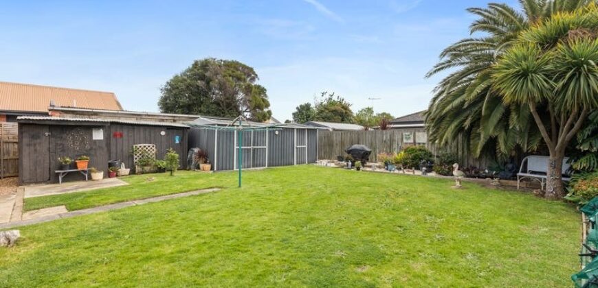 24 Hitchcock Street, Breakwater, Vic 3219