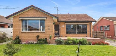 24 Hitchcock Street, Breakwater, Vic 3219