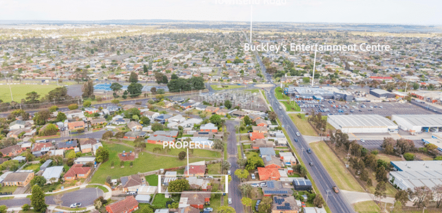 22 Young Street, Breakwater, Vic 3219