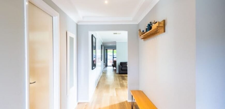 96 Rossack drive, Waurn Ponds, Vic 3216  <br> Price ($850,000 – $900,000)