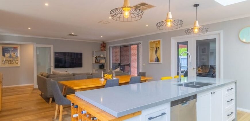 96 Rossack drive, Waurn Ponds, Vic 3216  <br> Price ($850,000 – $900,000)