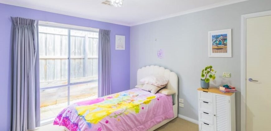 96 Rossack drive, Waurn Ponds, Vic 3216  <br> Price ($850,000 – $900,000)