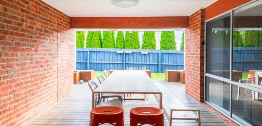 96 Rossack drive, Waurn Ponds, Vic 3216  <br> Price ($850,000 – $900,000)