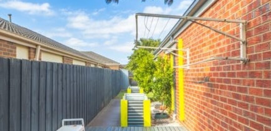 96 Rossack drive, Waurn Ponds, Vic 3216  <br> Price ($850,000 – $900,000)