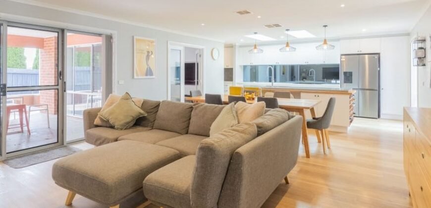 96 Rossack drive, Waurn Ponds, Vic 3216  <br> Price ($850,000 – $900,000)