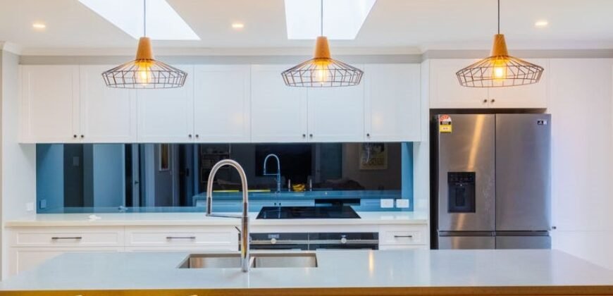 96 Rossack drive, Waurn Ponds, Vic 3216  <br> Price ($850,000 – $900,000)