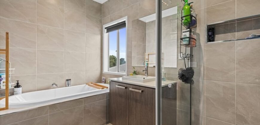 2235 Warralily Boulevard, Armstrong Creek, Vic 3217  <br> Price ($820,000 – $860,000)