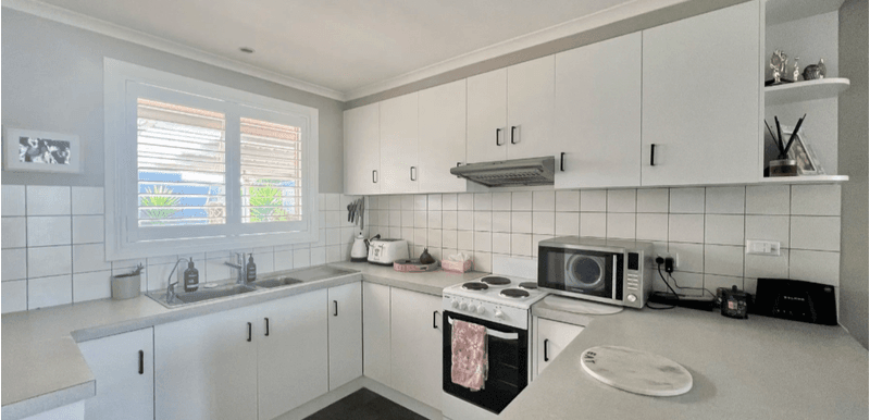 4/119 Torquay Road, Grovedale, Vic 3216  <br> Price ($525,000  – $550,000)
