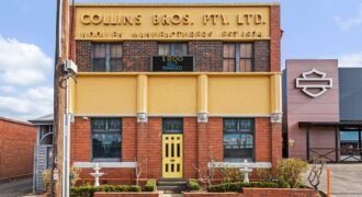 510 La Trobe Boulevard, Newtown, VIC 3220  || Price ($3,100,000  – $3,200,000)