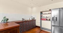 510 La Trobe Boulevard, Newtown, VIC 3220  <br> Price ($3,100,000  – $3,200,000)