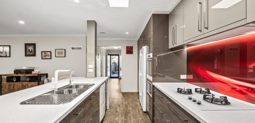121 Christies Road, Leopold, Vic 3224  <br> Price ($1,650,000   – $1,700,000)