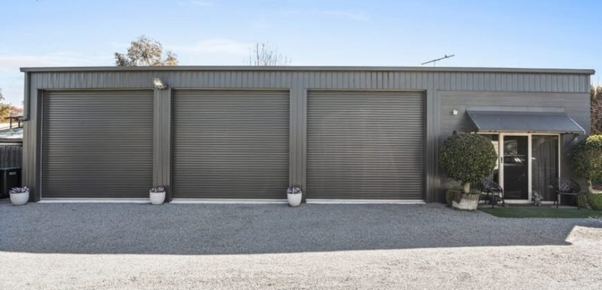 121 Christies Road, Leopold, Vic 3224  <br> Price ($1,650,000   – $1,700,000)