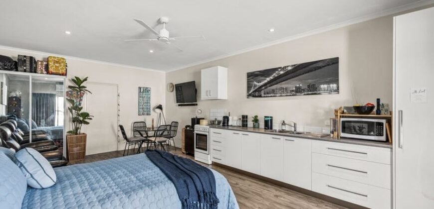 121 Christies Road, Leopold, Vic 3224  <br> Price ($1,650,000   – $1,700,000)