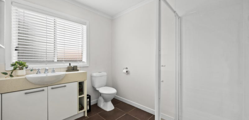32 St Albans Road, East Geelong, Vic 3219  <br> Price ($840,000   – $880,000)
